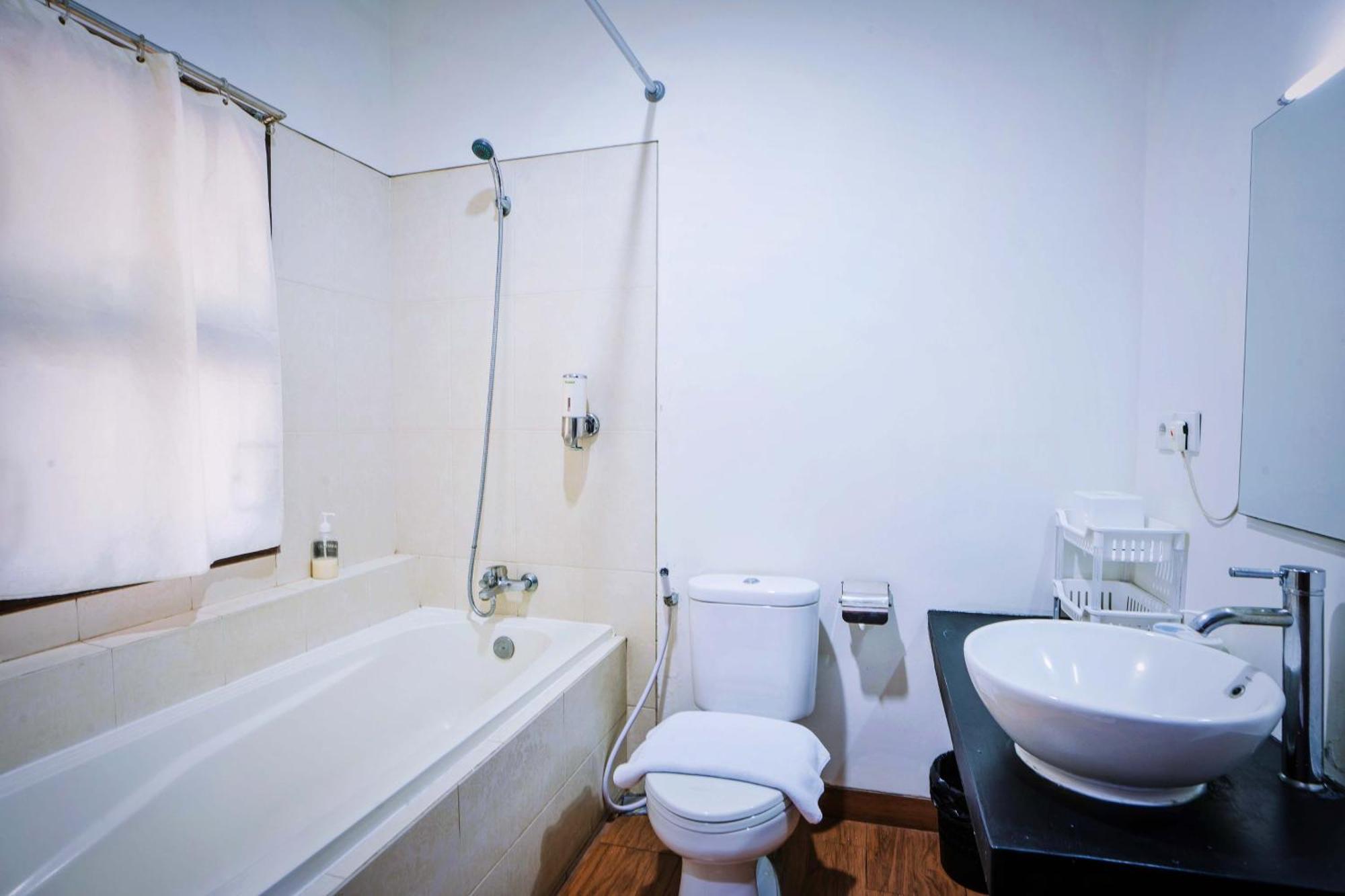 Jambuluwuk Residence Menteng Джакарта Екстериор снимка